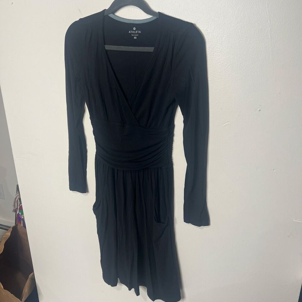 Athleta Black Longsleeve Ruched Middle Dress Sz XS